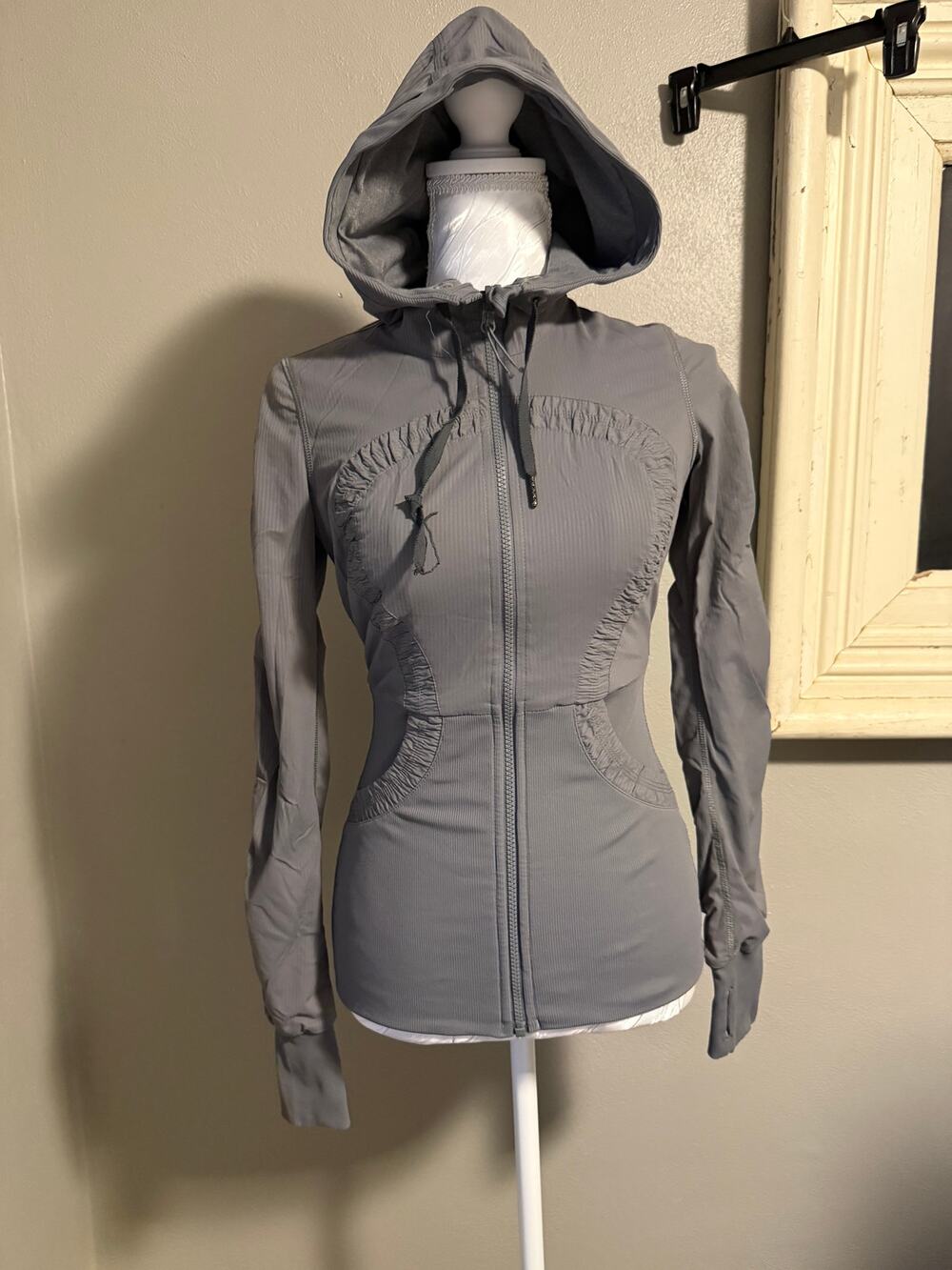 Lululemon dance studio jacket size 4